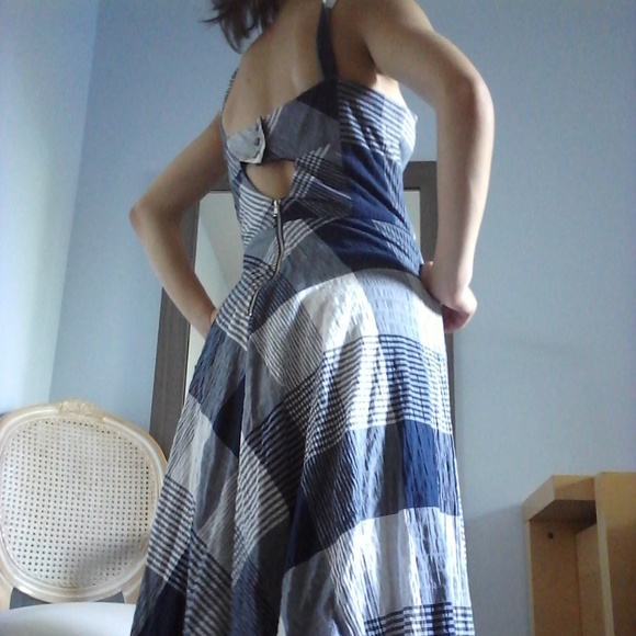 Cute plaid dress with intricate back - Picture 3 of 7